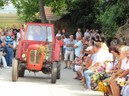 Na 19. tradicionalni prireditvi Pozdrav jeseni ob prazniku Marijinega vnebovzetja, veselo druženje Prlekov, Prekmurcev in Medžimurcev 72